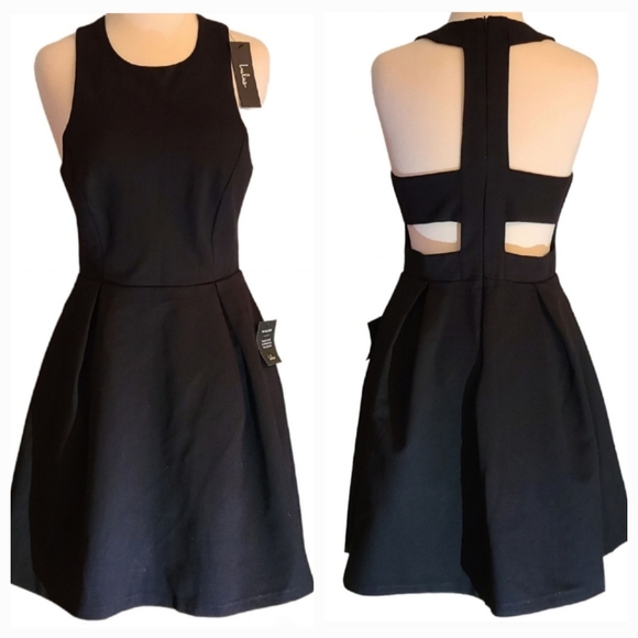 Lulus Dresses & Skirts - NWT Lulus size M black skater dress